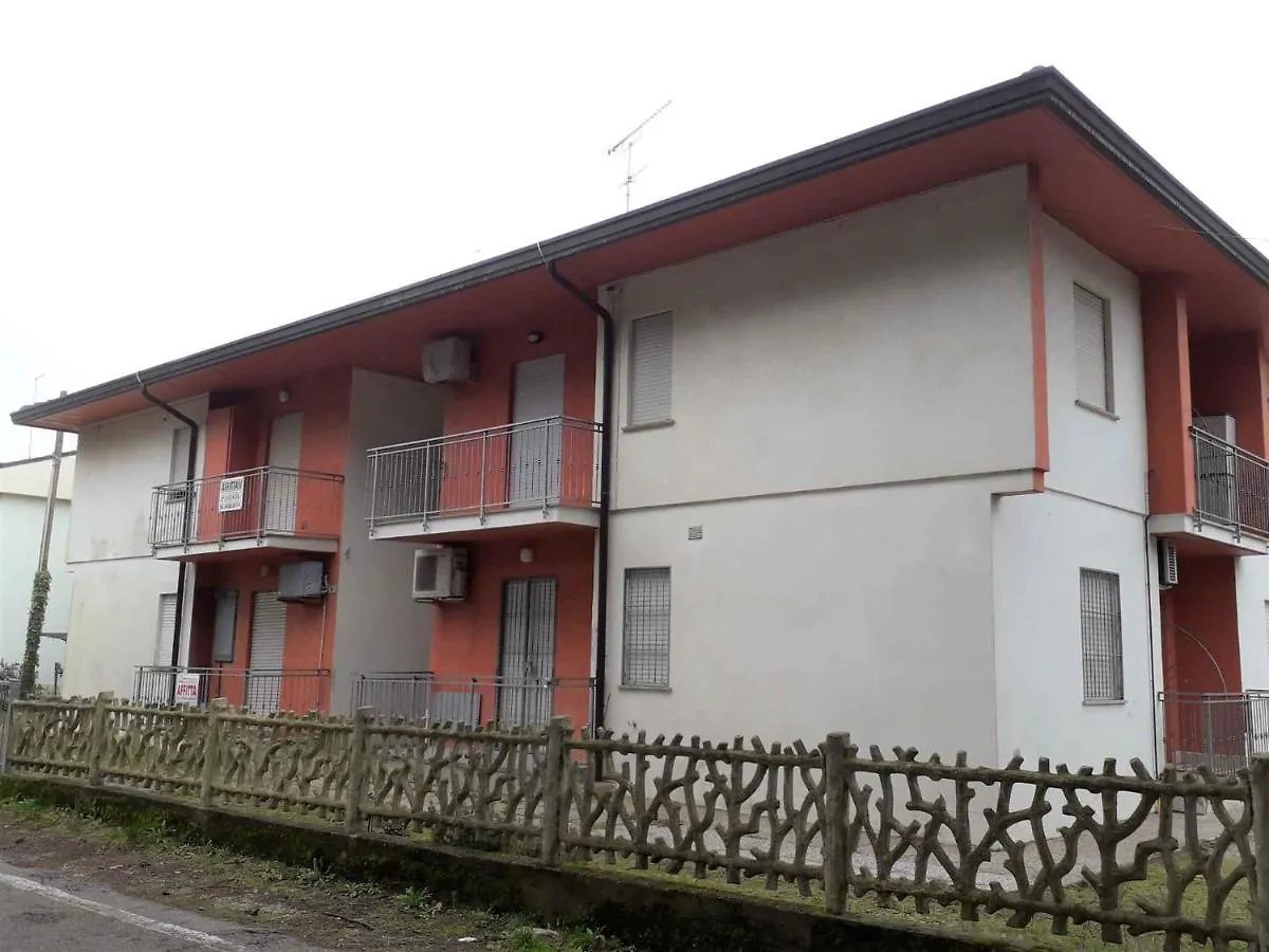 Apartments In Rosolina Mare 25011