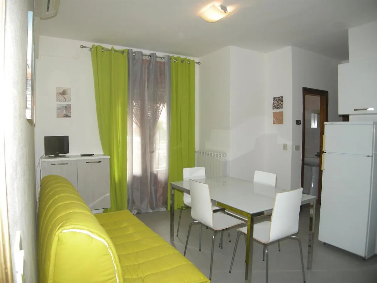 Apartments In Rosolina Mare 25011