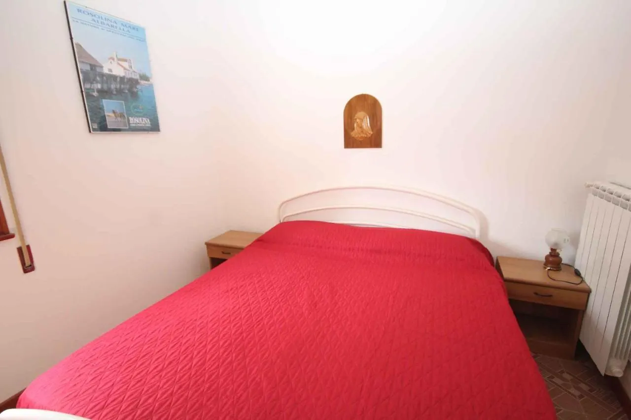 Apartments In Rosolina Mare 25011